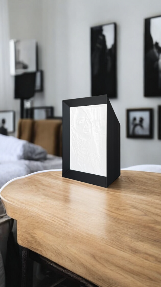 Lumiportrait - The Essential Custom Light-Up Photo Frame